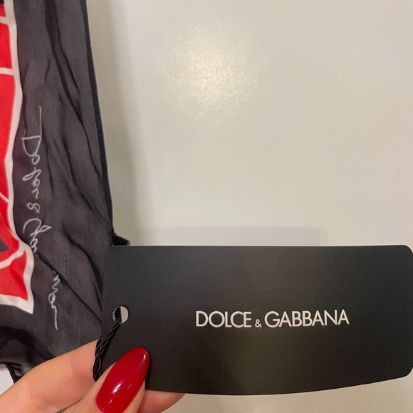Vintage Dolce & Gabbana 100% Silk Scarf - Picture 4 of 4
